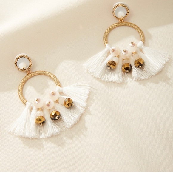 Stella & Dot White Nakoma Earring - Picture 2 of 5